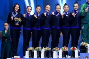 podium all around sfe01459 copia simone ferraro ph